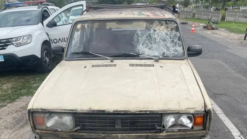 У Рогані п’яний водій збив двох велосипедистів: поліція затримала порушника У Рогані п’яний водій збив двох велосипедистів: поліція затримала порушника