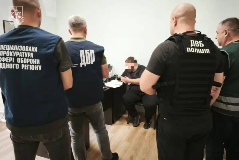 Викрито схему незаконних «бойових»: понад 25 млн грн виплатили тим, хто не був на передовій Викрито схему незаконних «бойових»: понад 25 млн грн виплатили тим, хто не був на передовій